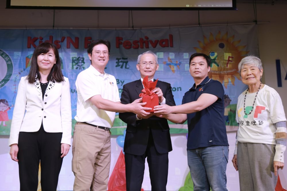 北加州文體會年終感恩 林宏達接任會長