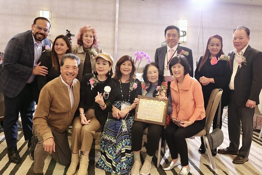 薪火相傳籌款晚會義賣熱烈　   共助中華文化公園修復