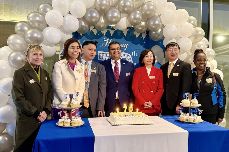 菲利蒙市舉行70周年慶典 數百民眾共襄盛舉